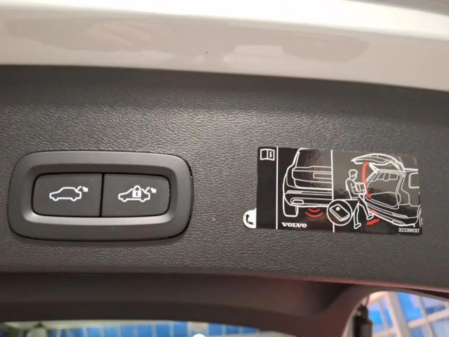 Volvo XC40 R-Design T5