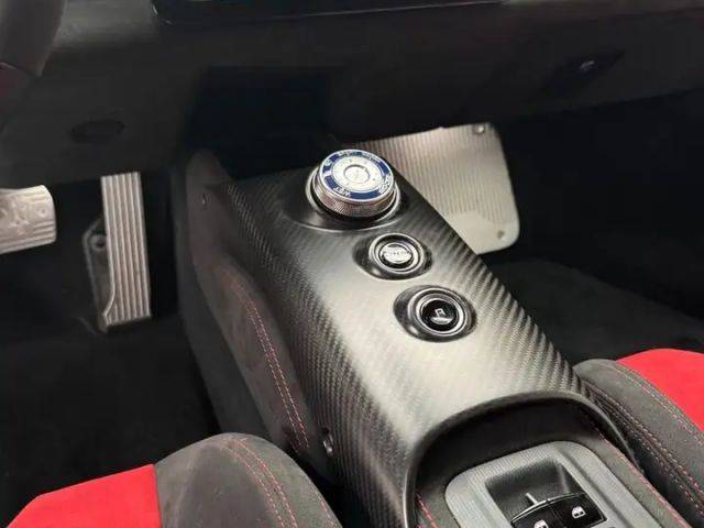 Maserati MC20 mit CARBON-Paketen! Weihnachtsdeal 2025