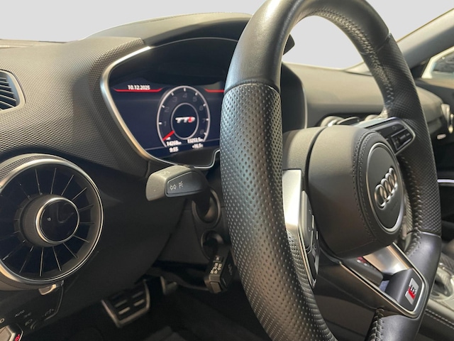 Audi TTS Quattro Roadster S-Tronic