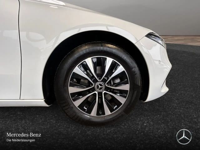 Mercedes-Benz A 180 A 180 d Style