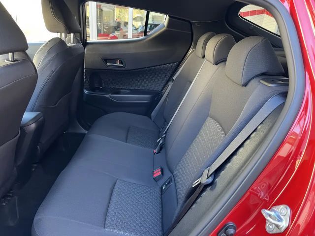 Toyota C-HR Active Hybride