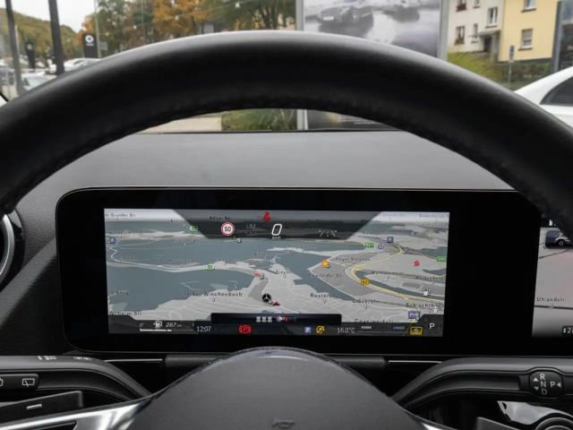 Mercedes-Benz GLA 180 Progressive