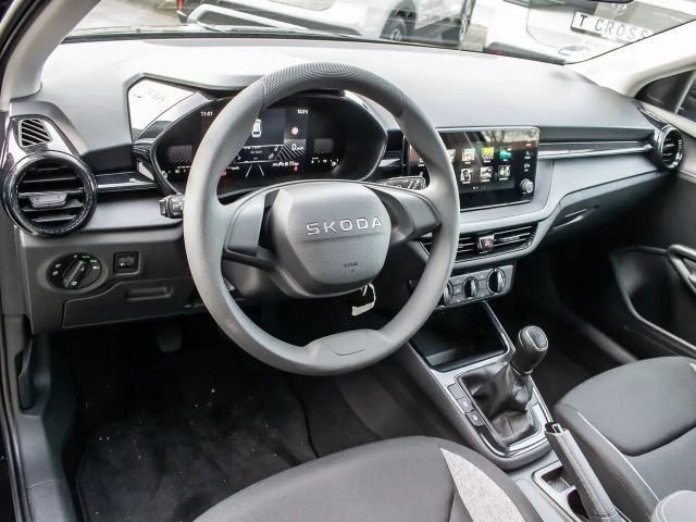 Skoda Fabia 1.0 MPI Essence LED PDC SHZ SOUNDSYS SPURH