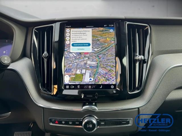 Volvo XC60 AWD Dark Plus