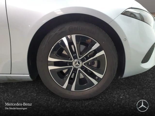 Mercedes-Benz A 200 Progressive