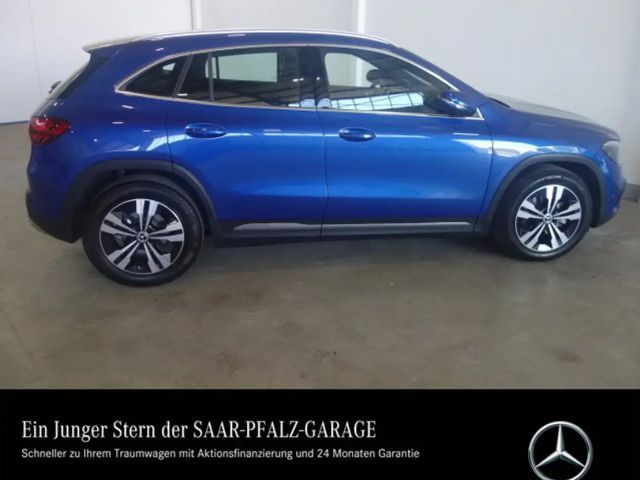 Mercedes-Benz GLA 180 Progressive