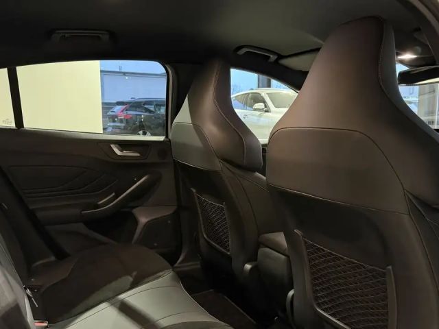 Ford Focus ST Line