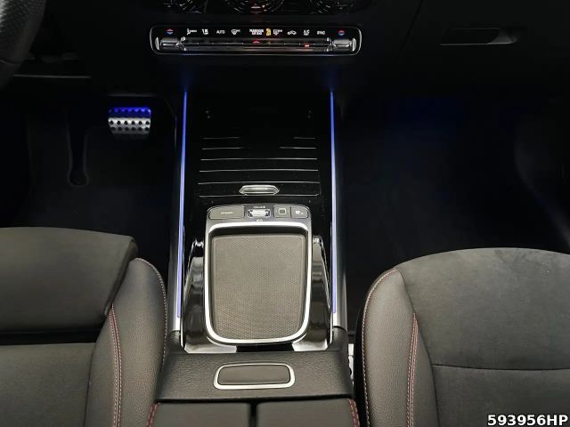 Mercedes-Benz GLA 200 AMG Line GLA 200 d