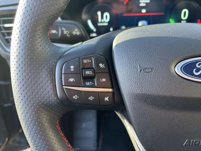 Ford Focus EcoBoost ST Line Wagon