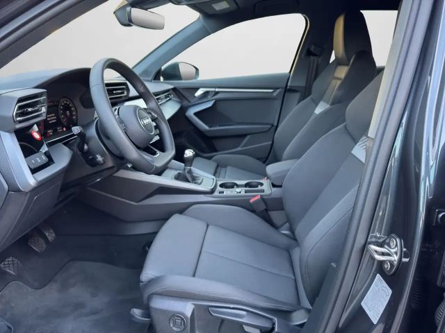 Audi A3 30 TFSI Sedan