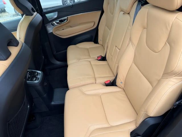 Volvo XC90 AWD Dark Recharge Ultimate