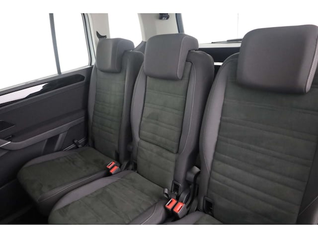 Volkswagen Touran 1.5 TSI Highline Style