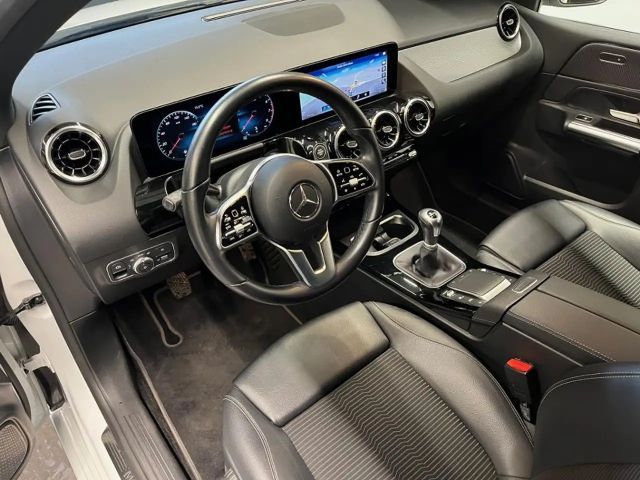 Mercedes-Benz B 200 Progressive