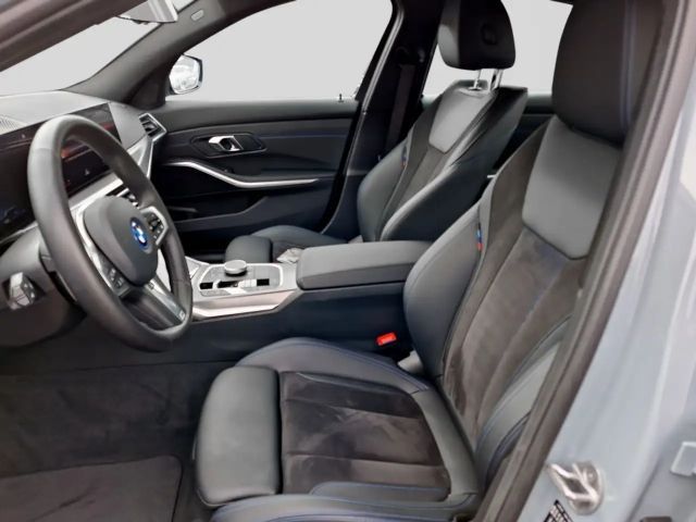 BMW 330 330e Sedan xDrive