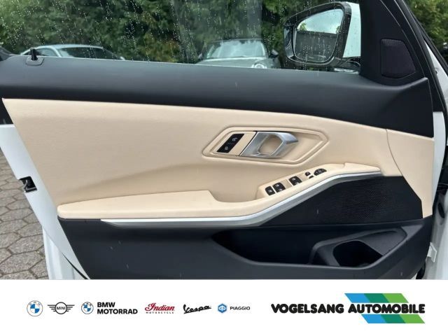 BMW 320 320d M-Sport Sedan