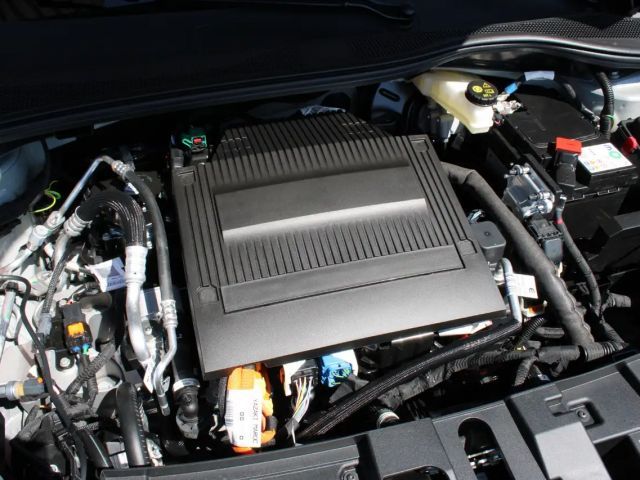 Fiat 600e Elektro RED LED, Klimaautomatik, Elektro