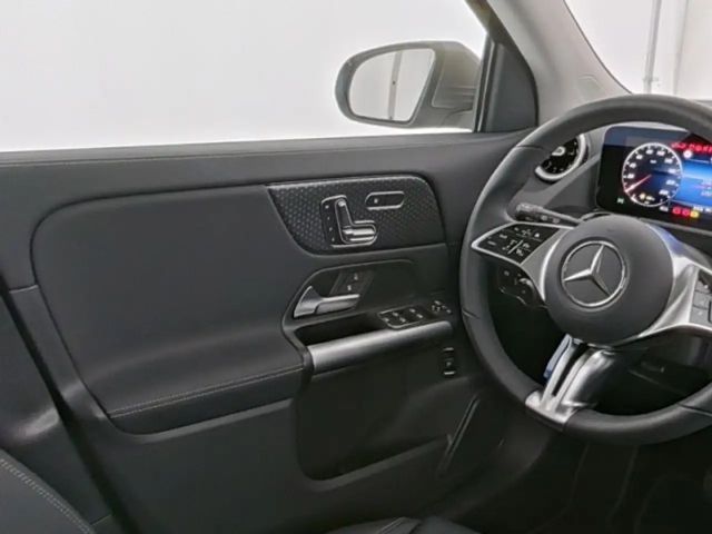 Mercedes-Benz GLA 180 Progressive