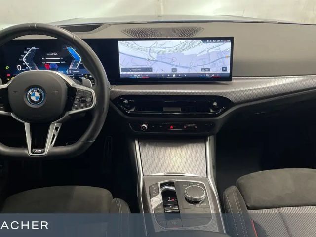 BMW 330 330e M-Sport Touring