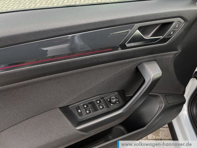 Volkswagen T-Roc 1.5 TSI DSG Sport