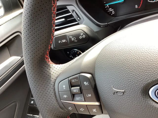 Ford Focus EcoBoost ST Line Wagon