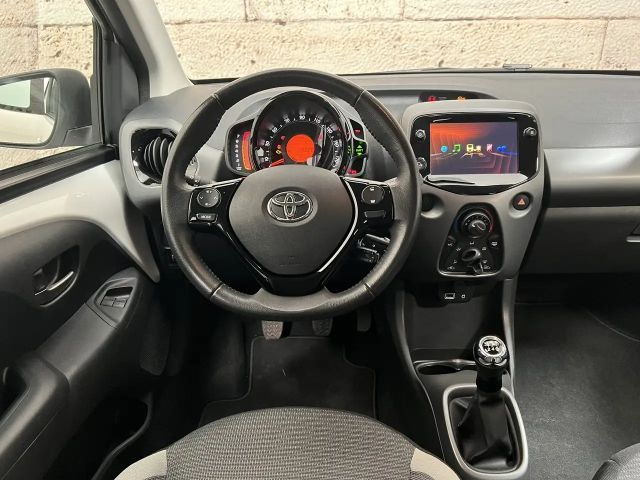 Toyota Aygo X Play X-play