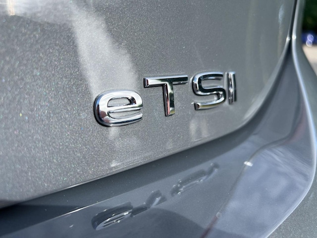 Volkswagen Golf 1.5 eTSI DSG Golf VIII Life