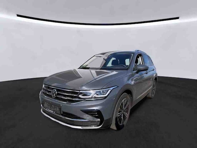 Volkswagen Tiguan 2.0 TSI DSG