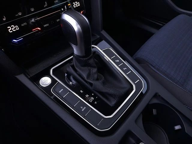 Volkswagen Passat DSG GTE Pro Variant