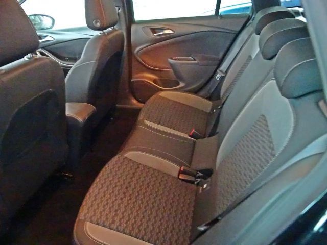 Opel Astra Edition Sports Tourer