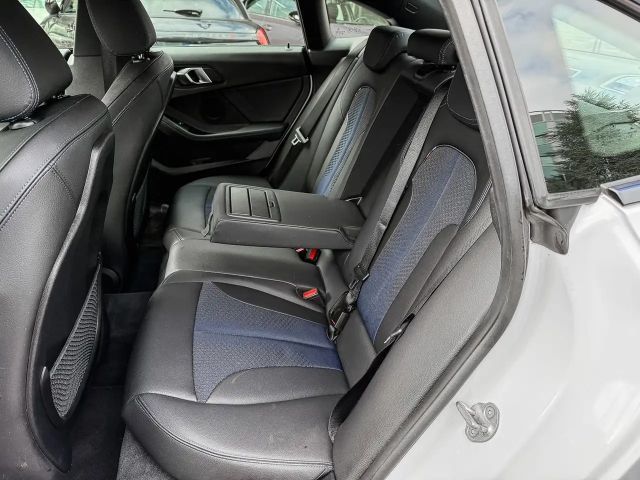 BMW 218 218i Coupé M-Sport