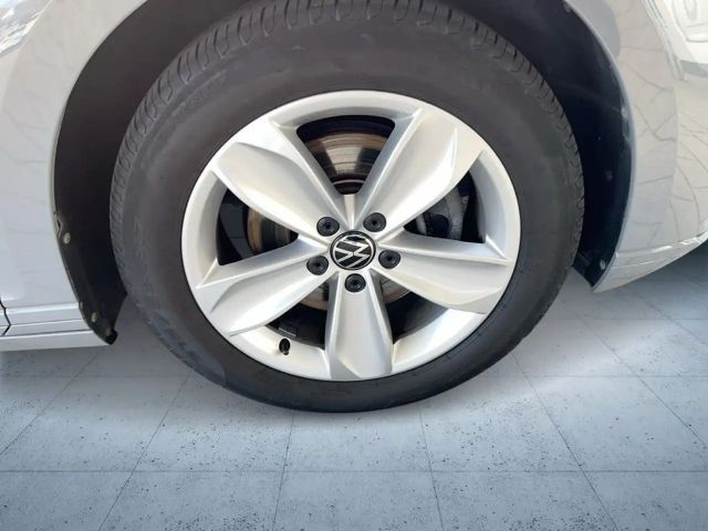 Volkswagen Passat 2.0 TDI Business DSG Variant