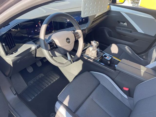 Opel Astra Enjoy Sports Tourer