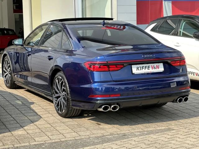 Audi S8 4.0 TFSI Quattro
