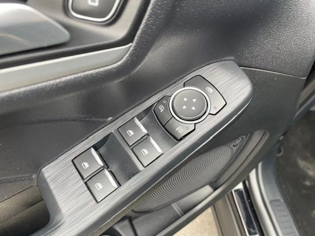 Ford Kuga Cool & Connect