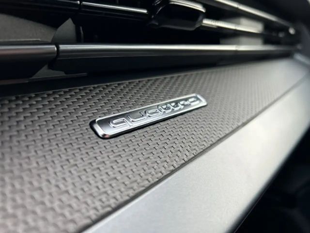 Audi RS3 Quattro S-Tronic Sedan Sportback