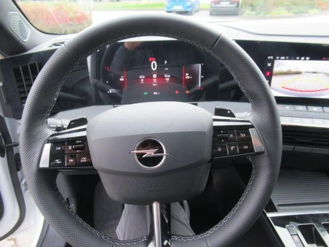 Opel Astra Sports Tourer Ultimate