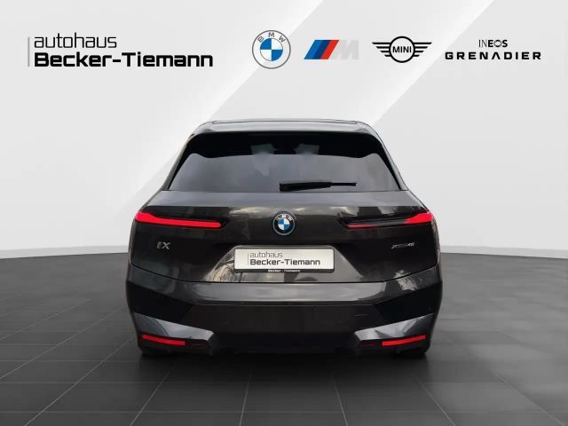 BMW iX xDrive40