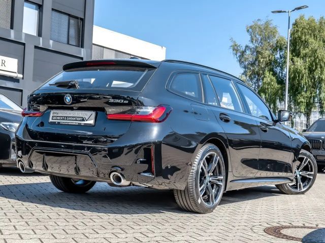 BMW 330 330e M-Sport Touring