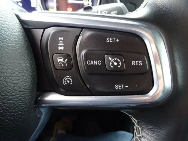 Jeep Wrangler 4xe Sahara