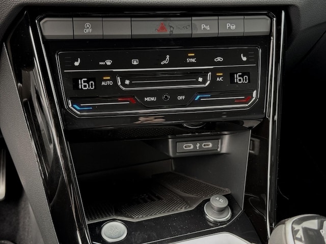 Volkswagen T-Roc 1.5 TSI DSG IQ.Drive R-Line