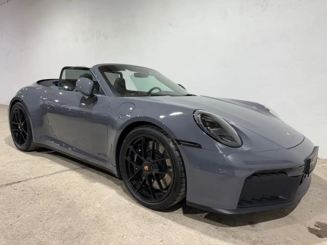 Porsche 992 Cabrio GTS