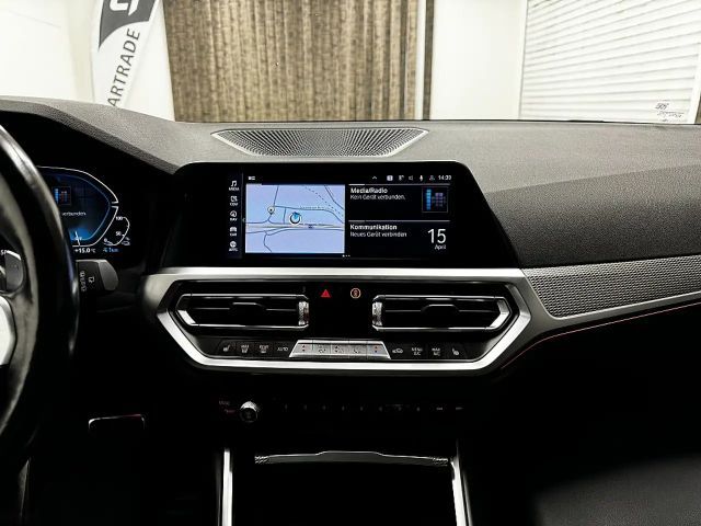 BMW 330 330e M-Sport Touring xDrive