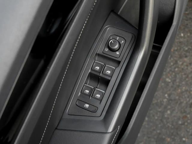 Volkswagen T-Roc 1.5 TSI DSG R-Line