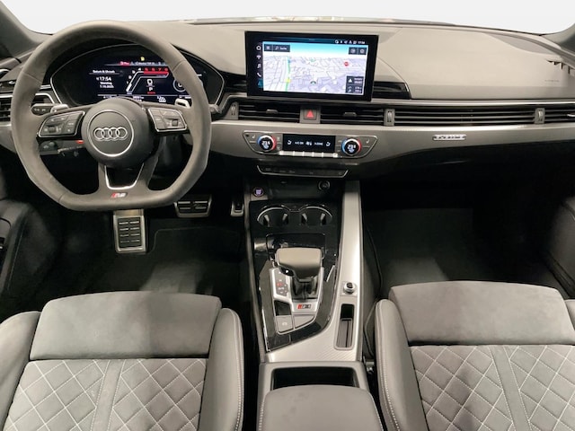 Audi RS4 Avant Quattro