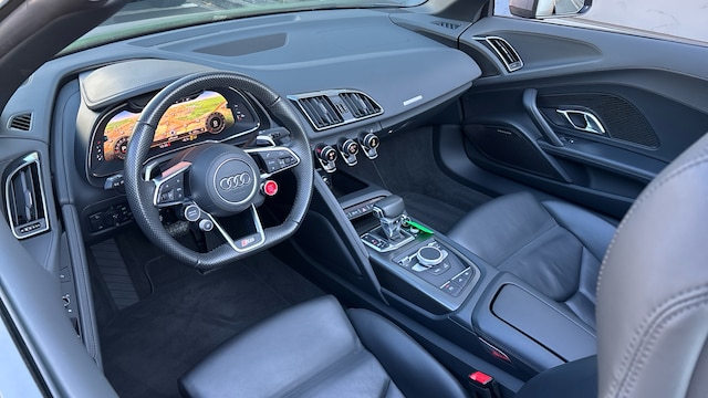 Audi R8 Performance S-Tronic Spyder V10