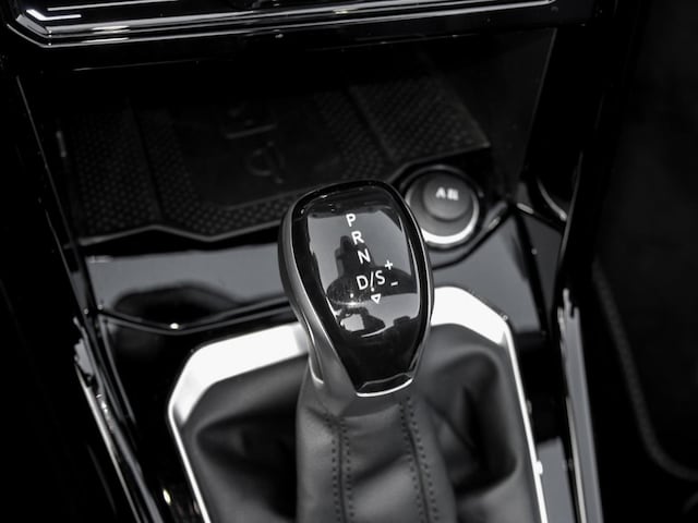 Volkswagen T-Roc 1.5 TSI Cabriolet DSG R-Line