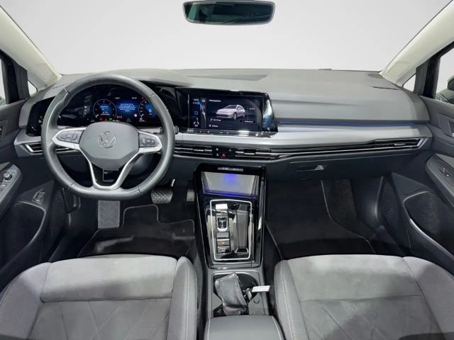 Volkswagen Golf 2.0 TDI DSG Style Variant