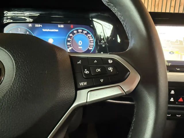 Volkswagen Golf DSG Style Variant