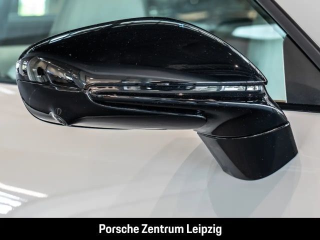 Porsche 992 4 Coupé GTS Targa