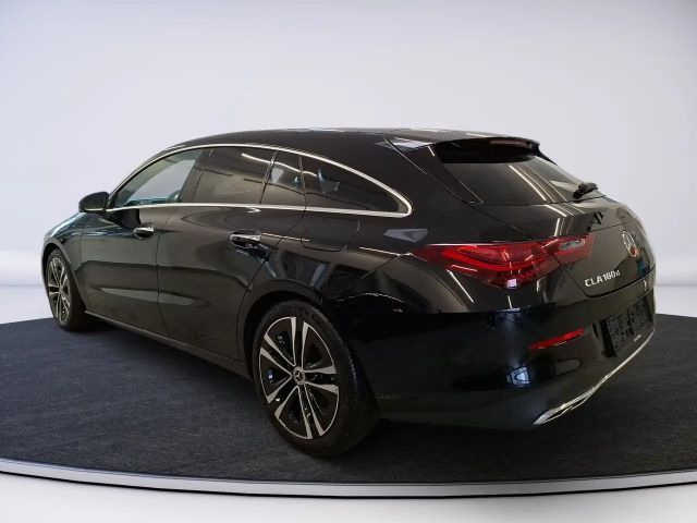 Mercedes-Benz CLA 180 CLA 180 d Shooting Brake